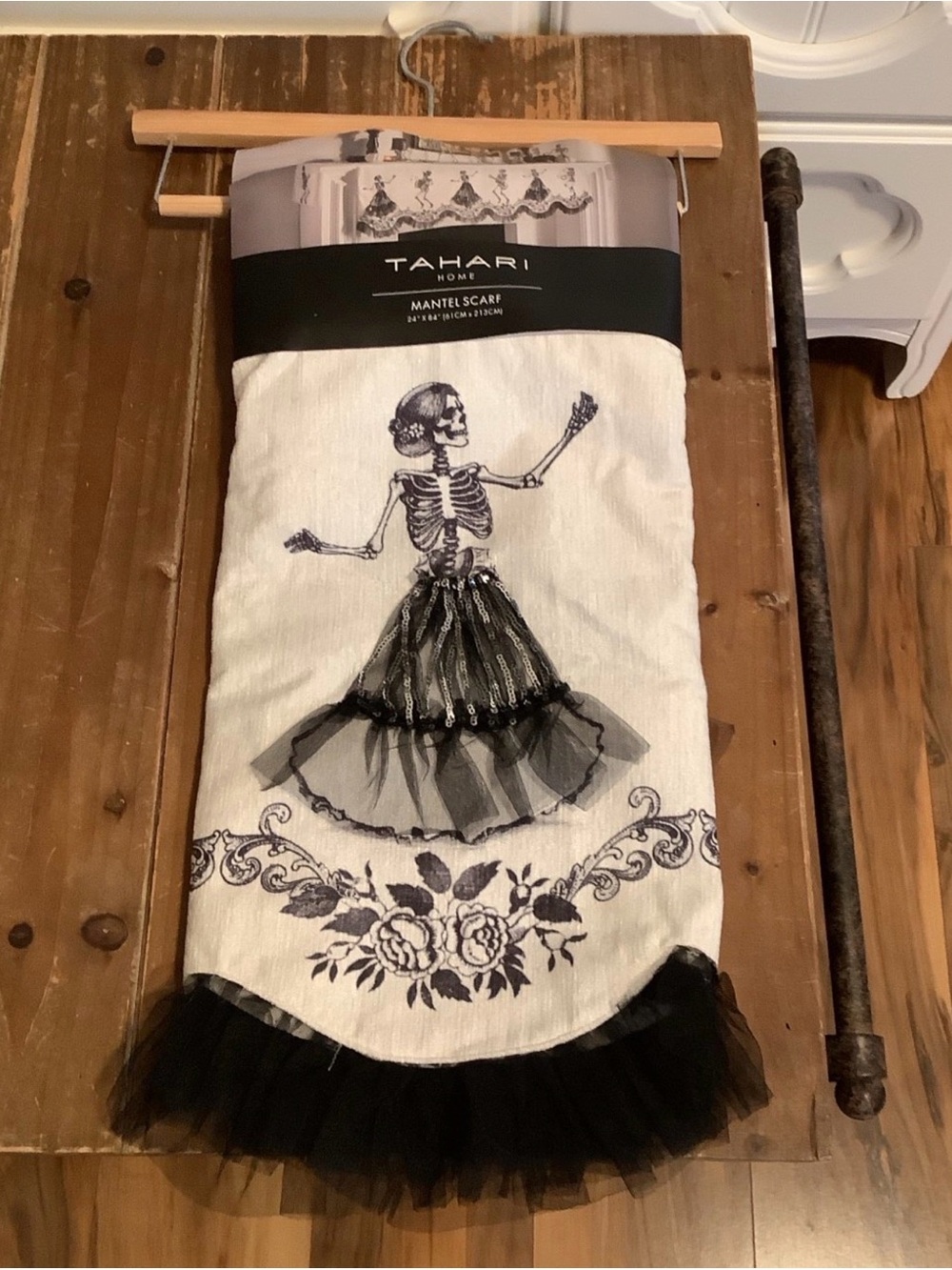 Tahari Black and White Skeleton Mantel Scarf with Tulle